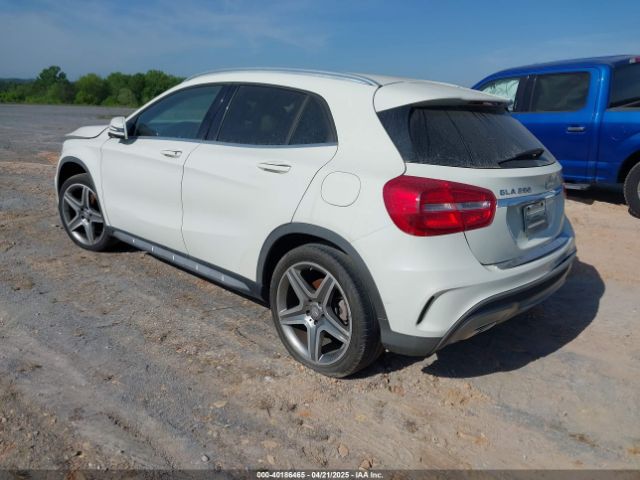 WDCTG4EBXFJ116197 Mercedes-Benz GLA 250