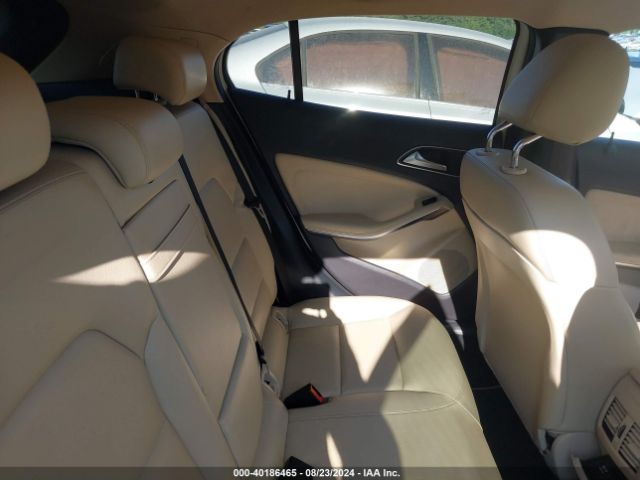 WDCTG4EBXFJ116197 Mercedes-Benz GLA 250