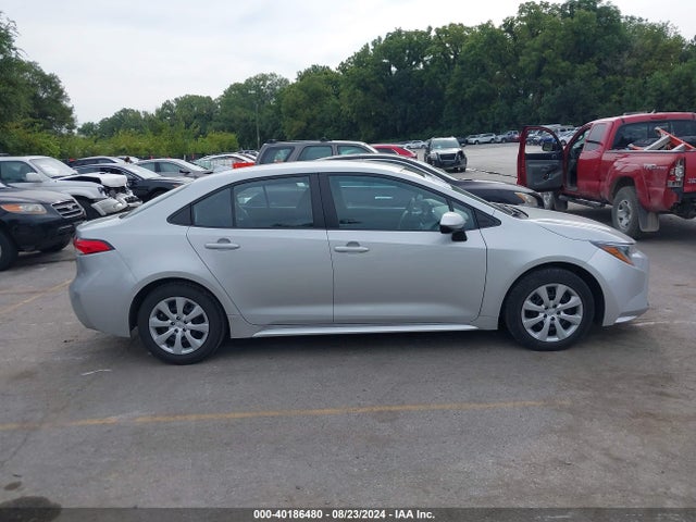 Toyota COROLLA LE 2022 5YFEPMAE2NP317679 Image 13