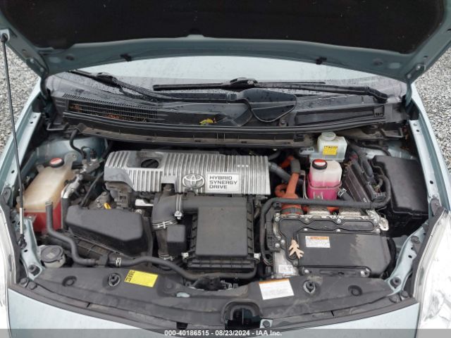 JTDKN3DU6F1926852 Toyota Prius Four