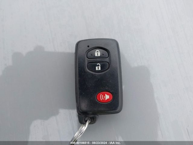 JTDKN3DU6F1926852 Toyota Prius Four