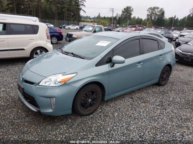 JTDKN3DU6F1926852 Toyota Prius Four
