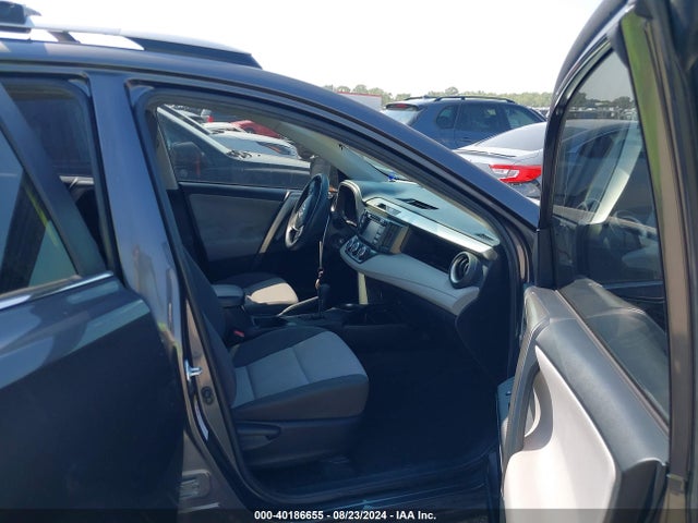 Toyota RAV4 LE 2015 JTMZFREV1FJ044221 Image 5