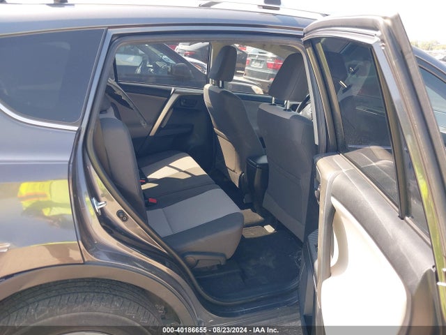 Toyota RAV4 LE 2015 JTMZFREV1FJ044221 Image 8