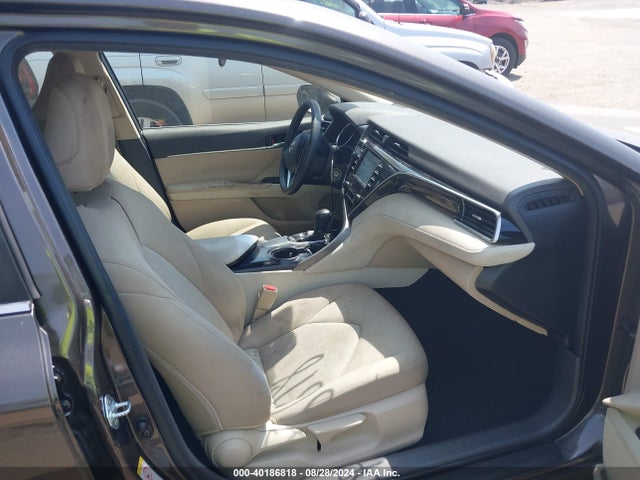 Toyota CAMRY LE 2018 JTNB11HK8J3040064 Image 5
