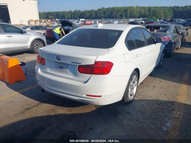 WBA3B1G59ENN90446 BMW 320i