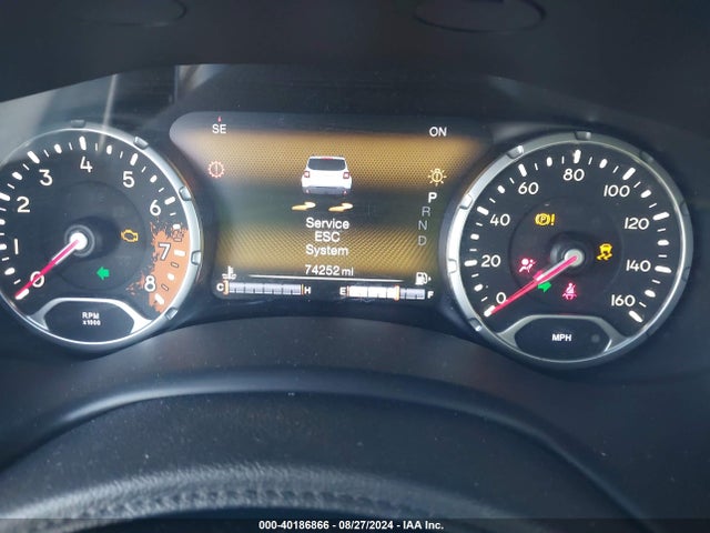 ZACCJABB4JPJ04076 Jeep Renegade Altitude Fwd