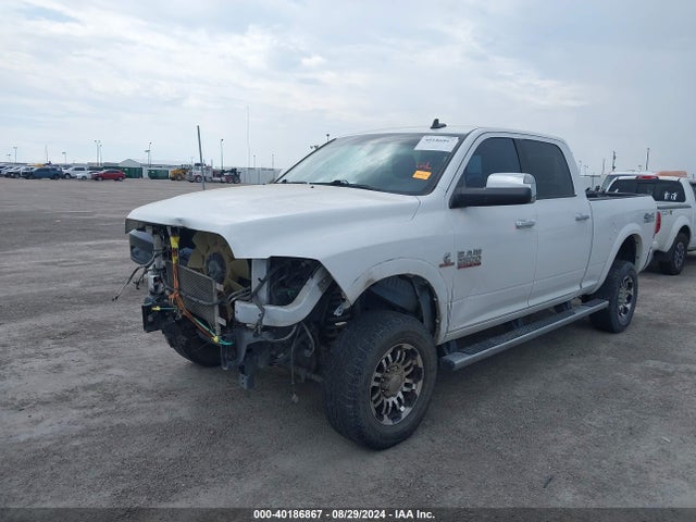 3C6UR5FL0JG368558 RAM 2500 Laramie  4x4 6'4 Box