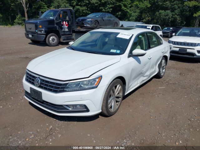 1VWBA7A34JC014701 Volkswagen Passat 2.0t Se