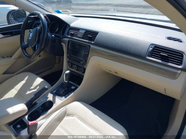 1VWBA7A34JC014701 Volkswagen Passat 2.0t Se