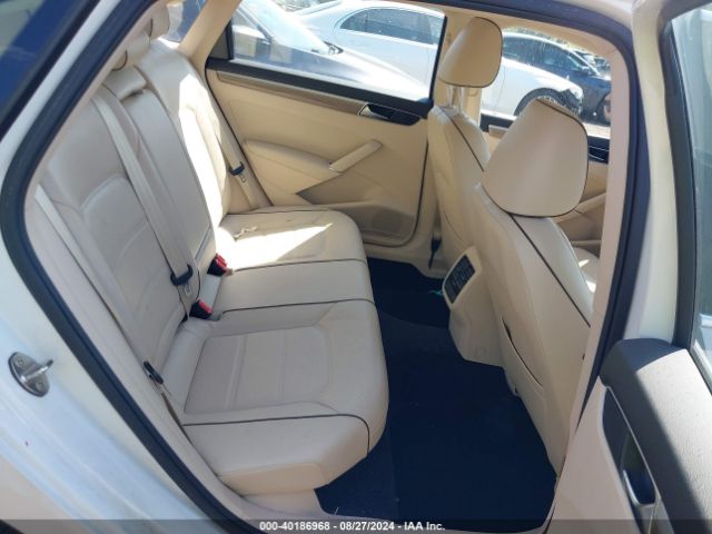 1VWBA7A34JC014701 Volkswagen Passat 2.0t Se