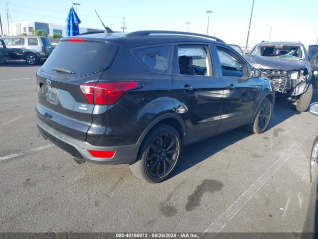 1FMCU0GD1KUB86598 Ford ESCAPE SE