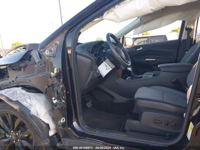 1FMCU0GD1KUB86598 Ford ESCAPE SE