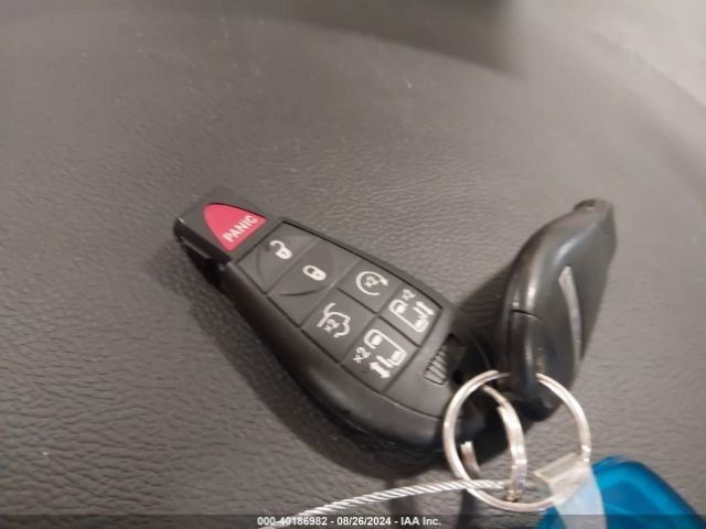 2C4RC1CG1FR620108 Chrysler Town & Country Touring-l