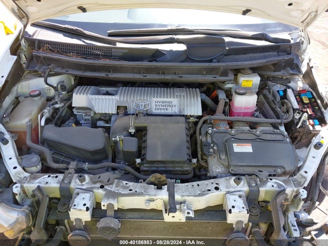 Toyota Prius V Four 2017 JTDZN3EUXHJ058113 Image 10