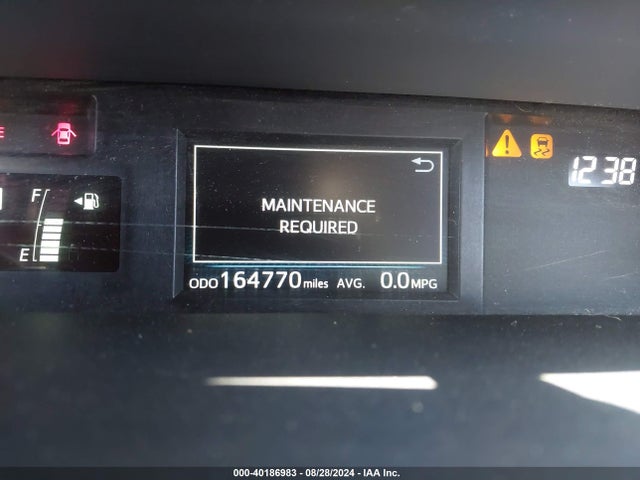 Toyota Prius V Four 2017 JTDZN3EUXHJ058113 Image 16