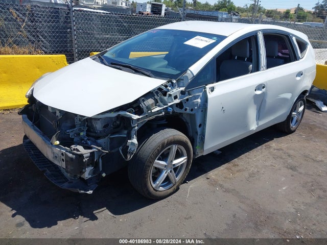 Toyota Prius V Four 2017 JTDZN3EUXHJ058113 Image 2