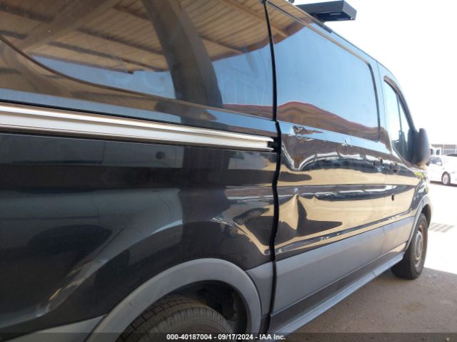 1FTYE1YM1FKA21650 Ford Transit-150