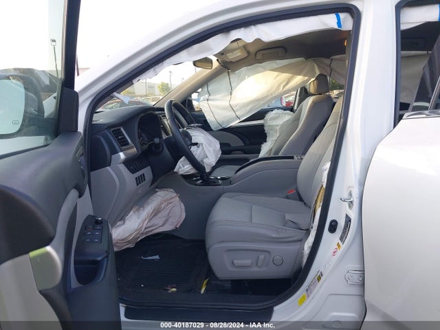 Toyota Highlander Le Plus 2017 5TDZZRFH5HS215395 Image 5