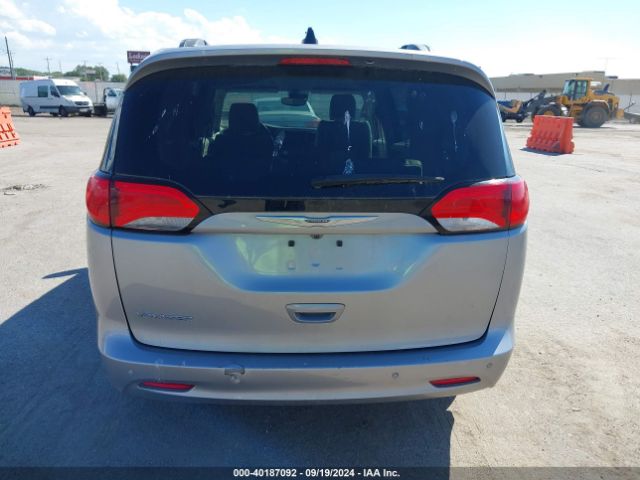 2C4RC1DG2MR588166 Chrysler Voyager Lxi