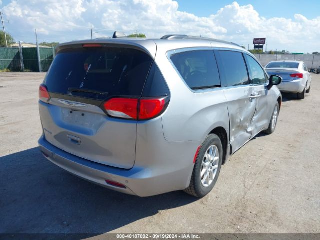2C4RC1DG2MR588166 Chrysler Voyager Lxi