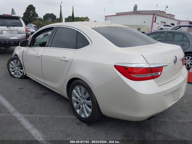 1G4PP5SKXG4130873 Buick Verano