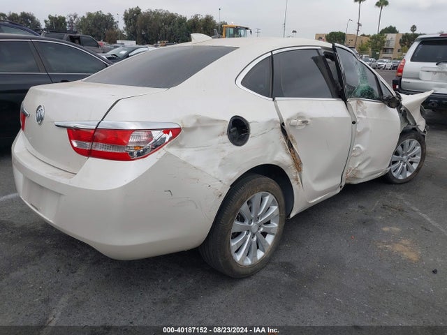 1G4PP5SKXG4130873 Buick Verano