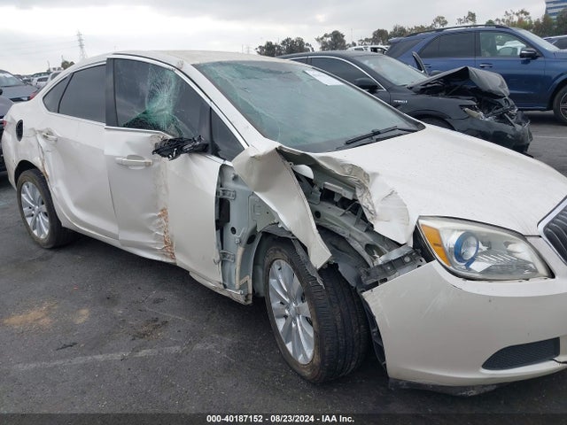 1G4PP5SKXG4130873 Buick Verano