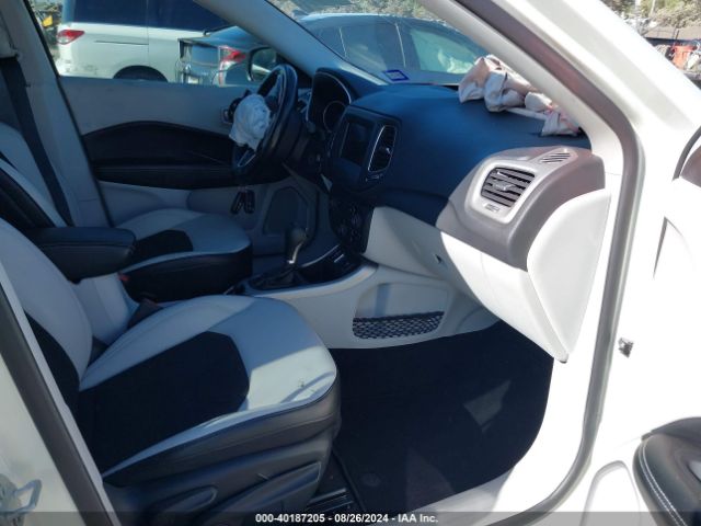 3C4NJCBB9LT169198 Jeep Compass Sun And Wheel Fwd