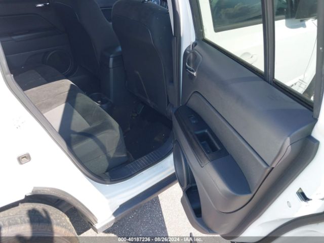 1C4NJPFB2GD528467 Jeep Patriot Latitude