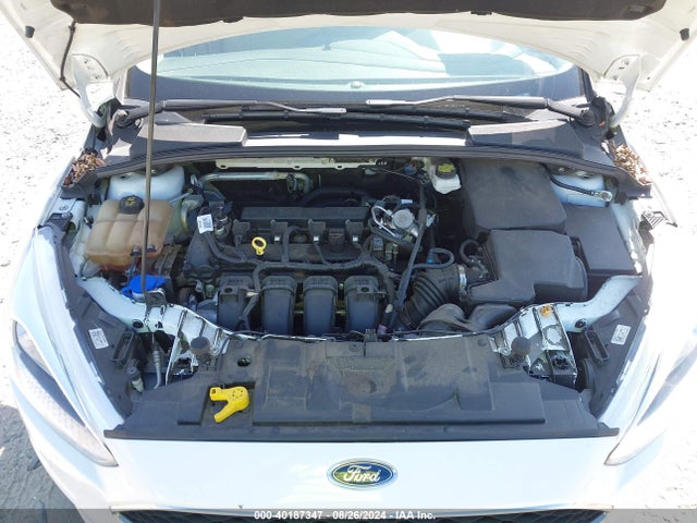 Ford FOCUS SE 2018 1FADP3F20JL234233 Image 10
