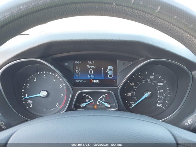 Ford FOCUS SE 2018 1FADP3F20JL234233 Image 7