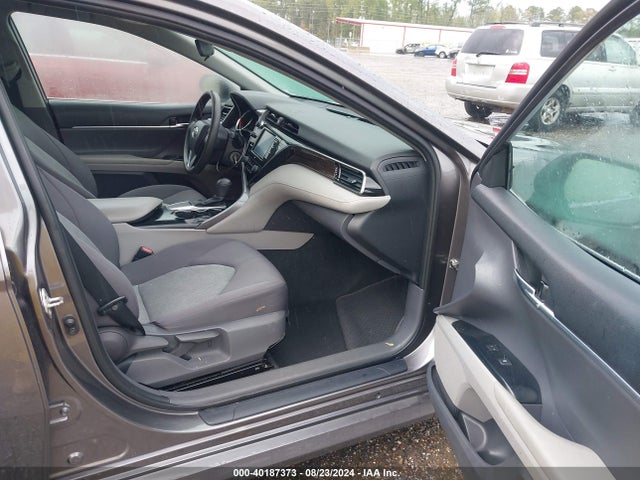 Toyota CAMRY LE 2020 4T1C11AK4LU359277 Image 5