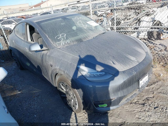 2023 TESLA MODEL Y 7SAYGDEE9PA047291 Photo 0