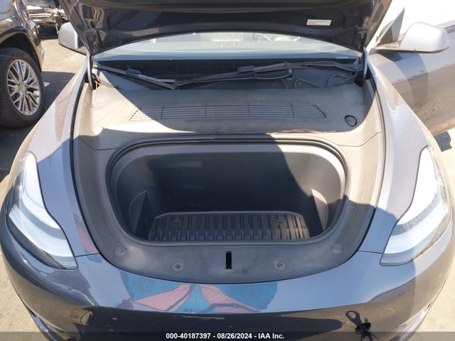 2023 TESLA MODEL Y 7SAYGDEE9PA047291 Photo 9