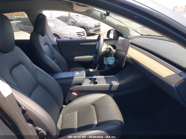 2023 TESLA MODEL Y 7SAYGDEE9PA047291 Photo 4