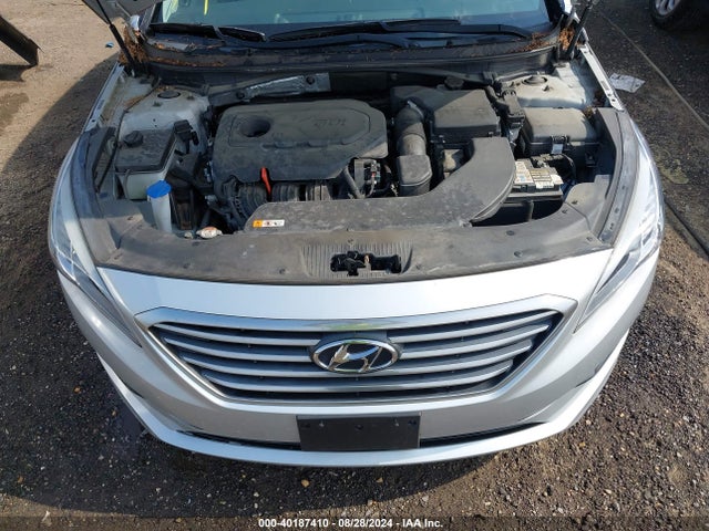 Hyundai SONATA SE 2016 5NPE24AF6GH333181 Image 10