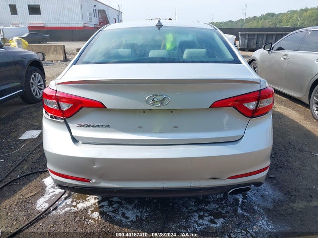 Hyundai SONATA SE 2016 5NPE24AF6GH333181 Image 16