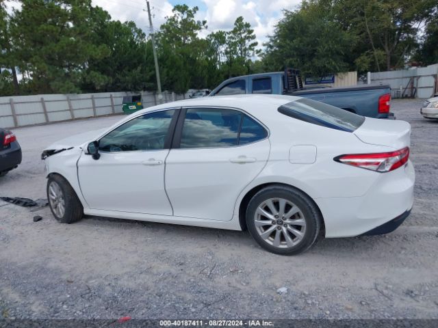 4T1B11HK6JU104810 Toyota CAMRY LE