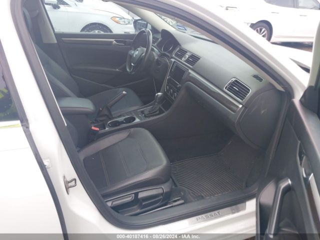 1VWBS7A38GC047867 Volkswagen Passat 1.8t Se