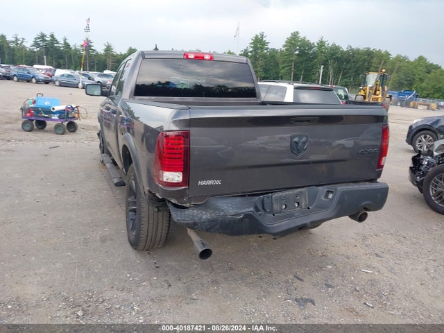 1C6RR7GT4NS161038 RAM 1500 Classic Warlock Quad Cab 4x4 6'4 Box