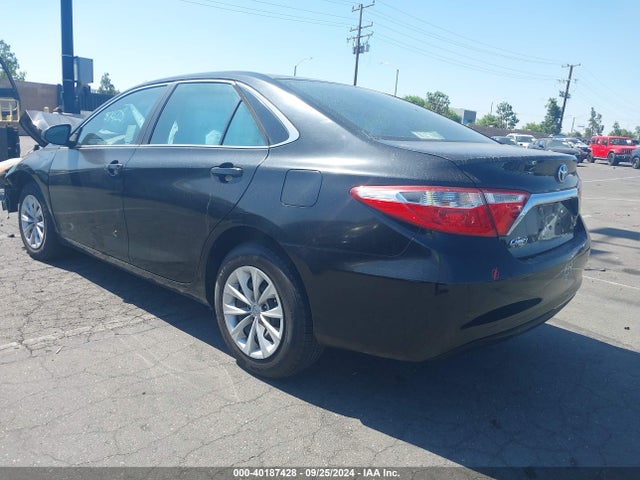 4T4BF1FK4FR455457 Toyota CAMRY LE