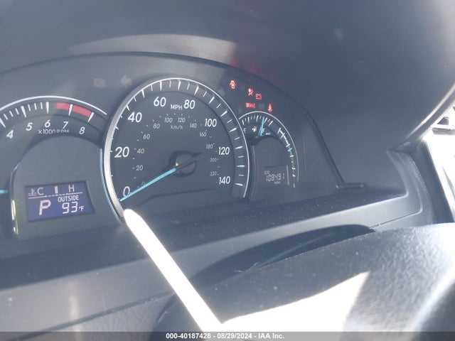 4T4BF1FK4FR455457 Toyota CAMRY LE