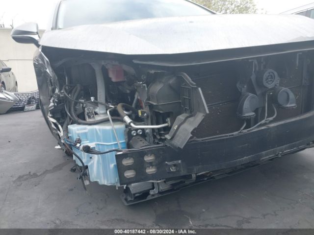 JTJGJRDZ7M2152972 Lexus NX 300H