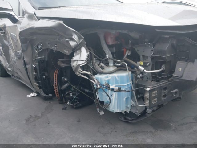 JTJGJRDZ7M2152972 Lexus NX 300H