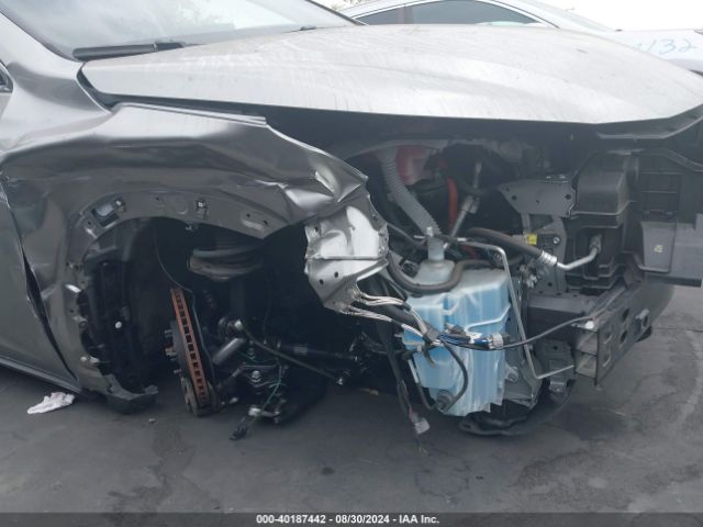 JTJGJRDZ7M2152972 Lexus NX 300H