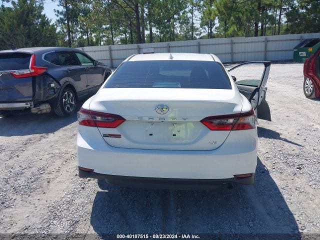 4T1C11AK2RU844414 Toyota CAMRY LE