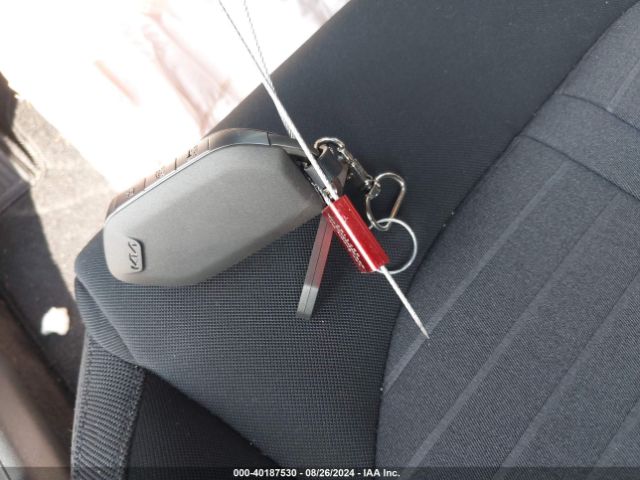 KNAG24J78S5295315 KIA K5 LXS