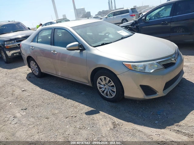 2014 4T1BF1FK1EU465520 main image