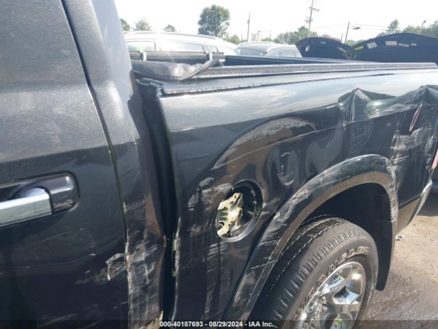 1C6RR7NT5HS628135 RAM 1500 Laramie  4x4 5'7 Box